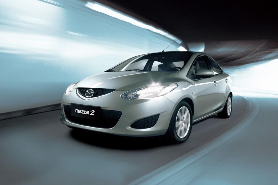  Mazda2 Sedan 2008 года  (фото 7 из 18)